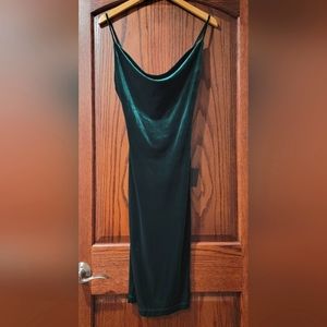 Green velvet bodycon dress S